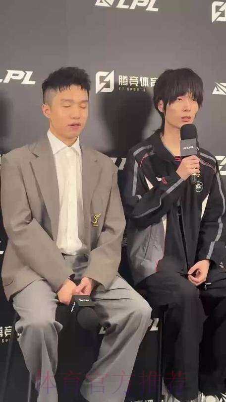 Leave:是我团战打得差,导致队伍打团失误太多和状态不好 Leave:是我团战打得差,导致队伍打团失误太多和状态不好