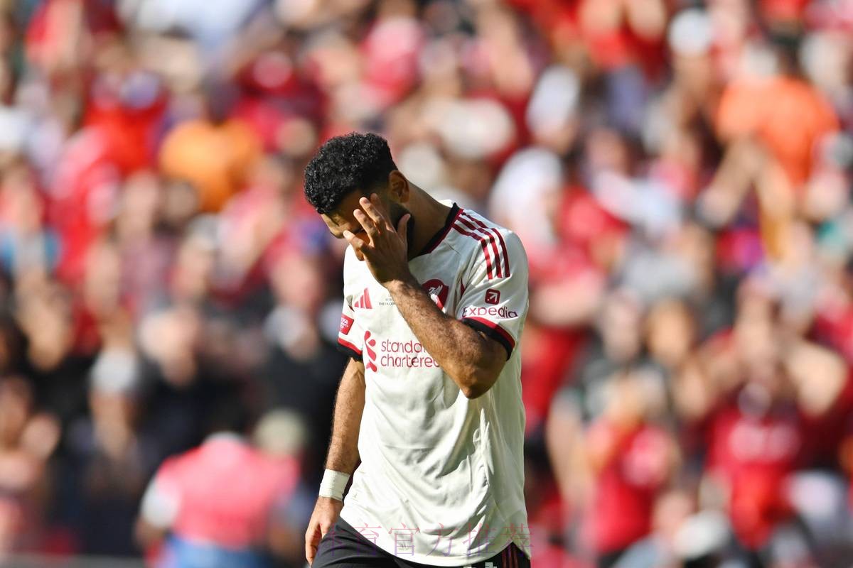 阿斯记者:萨拉赫告诉我他在利物浦过得不开心 阿斯记者:萨拉赫告诉我他在利物浦过得不开心